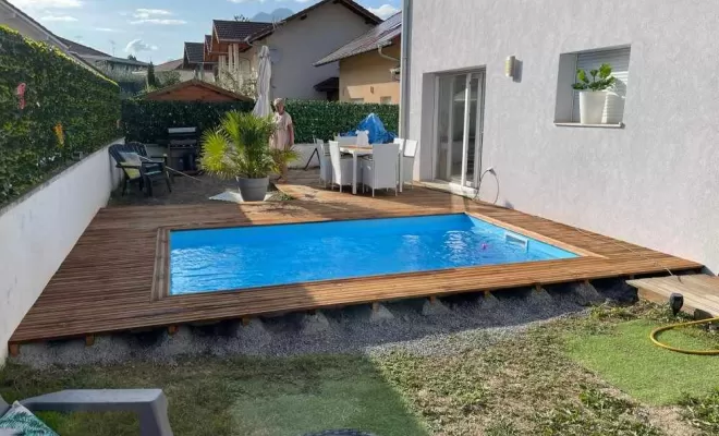 Aménagement de petite piscine privée avec éclairage extérieur, Scionzier, Garden Art